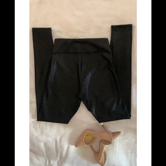 Bottom - Picture 2 of 3